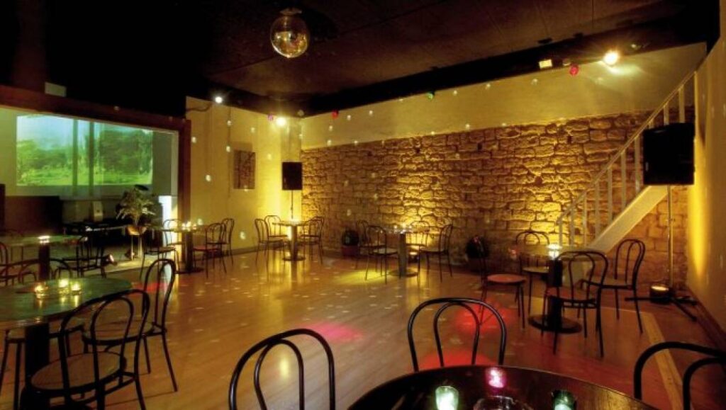 Salle de danse au Cinéart pour fêtes et réceptions